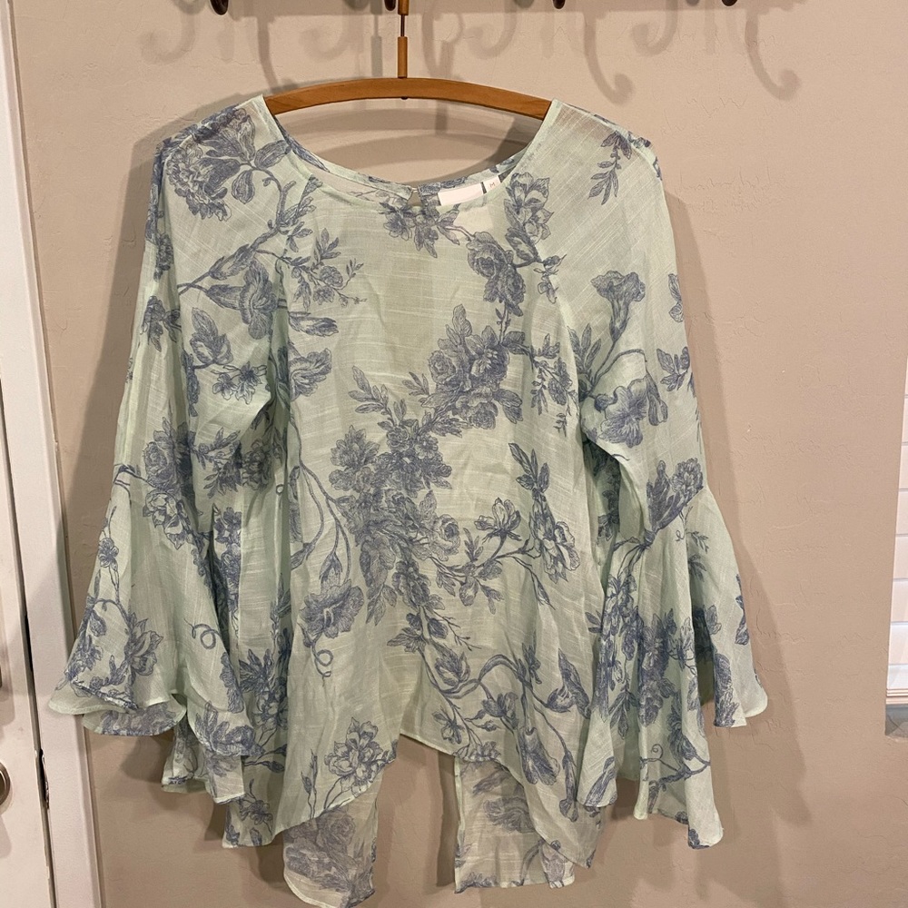 Lauren Conrad Blue Floral Blouse, Size Medium